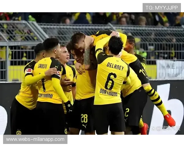 多特蒙德vs柏林联合半场:布兰特助攻,客队控球率六成 多特蒙德vs柏林联合半场:布兰特助攻,客队控球率六成